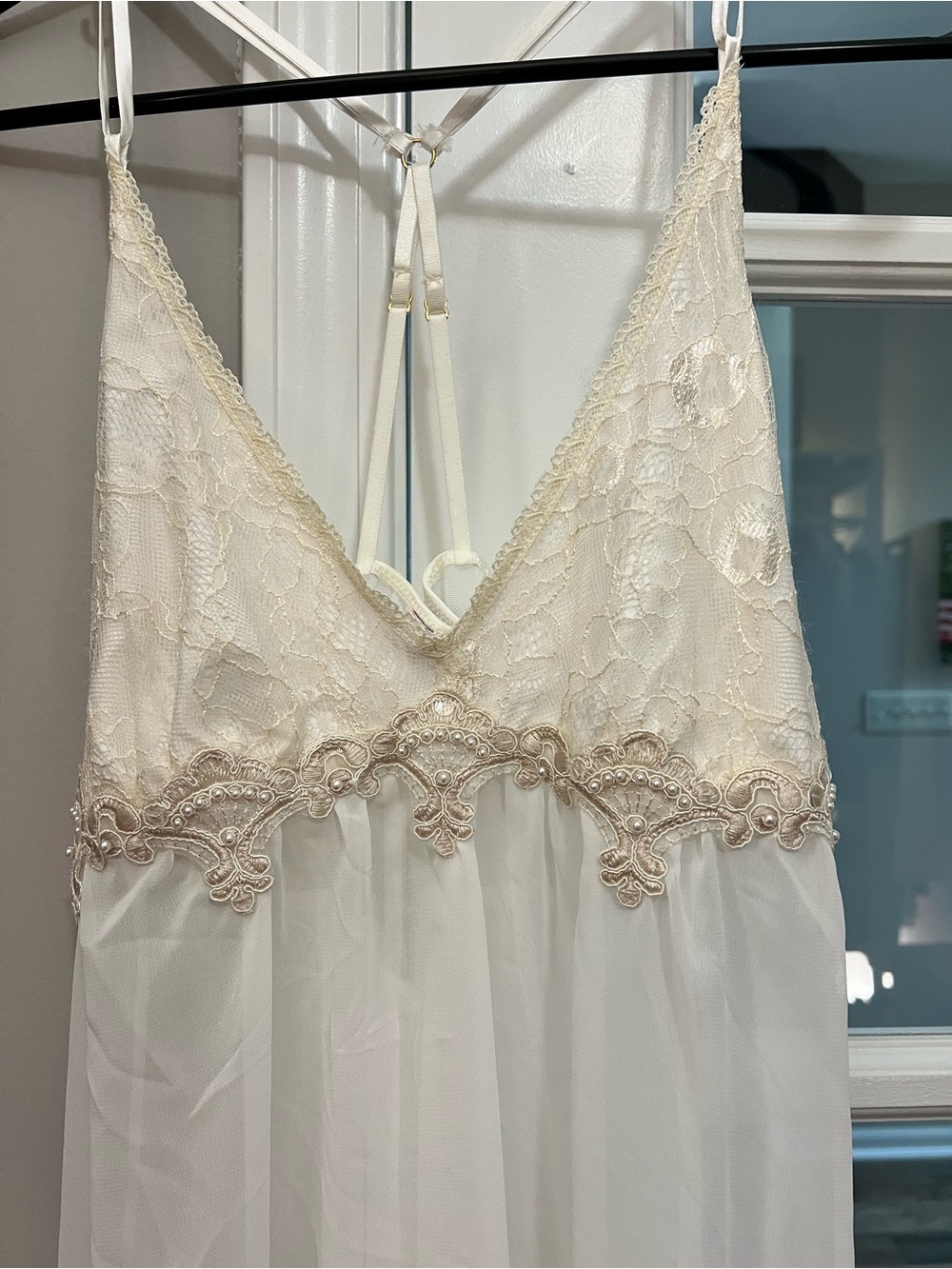 Linea Donatella Ivory Lace & Embroidered Chemise size M